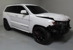 2013 Jeep Grand Cherokee SRT8 Alpine - Image 2