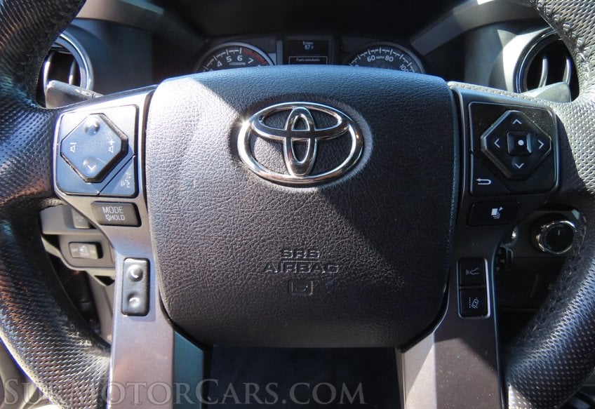 2021 Toyota Tacoma TRD Off-Road - Image 29