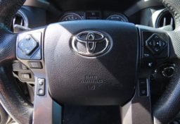 2021 Toyota Tacoma TRD Off-Road - Image 29