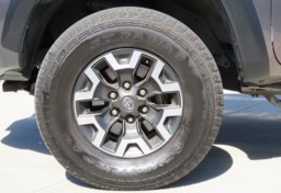 2021 Toyota Tacoma TRD Off-Road - Image 51