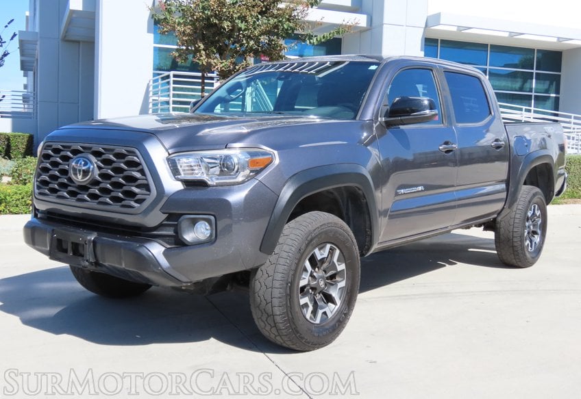 2021 Toyota Tacoma TRD Off-Road - Image 4