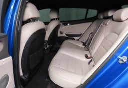 2018 Kia Stinger GT2 - Image 16