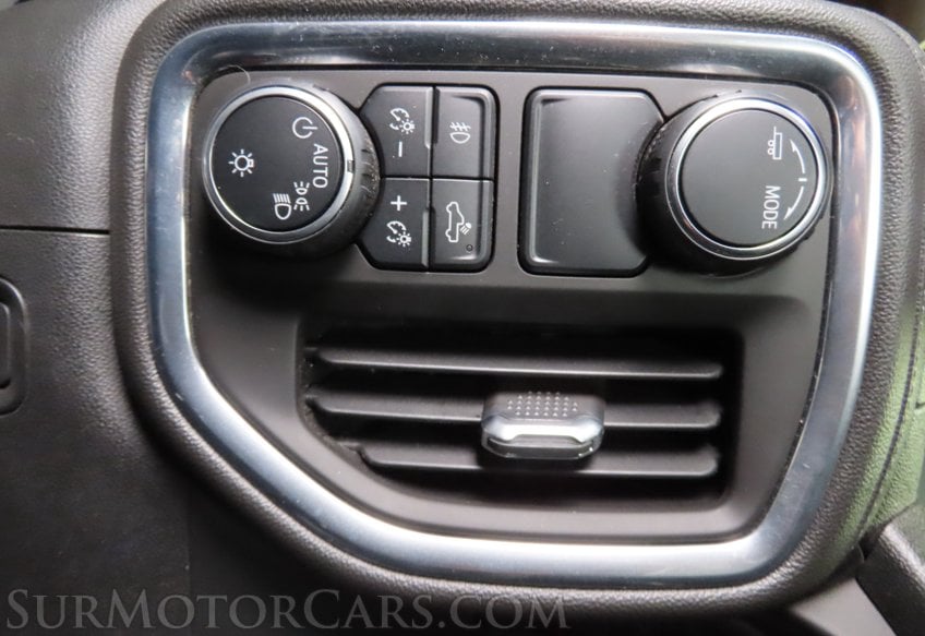 2020 Chevrolet Silverado 1500 RST - Image 26