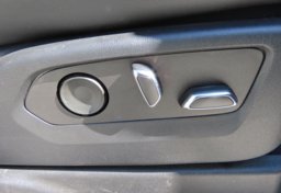 2022 Cadillac Escalade Premium Luxury - Image 54