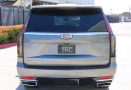 2022 Cadillac Escalade Premium Luxury - Image 11