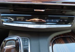 2022 Cadillac Escalade Premium Luxury - Image 43