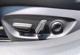 2026 Toyota Prius Limited - Image 49