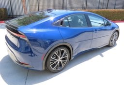 2026 Toyota Prius Limited - Image 7