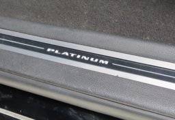 2020 Cadillac Escalade ESV Platinum - Image 58