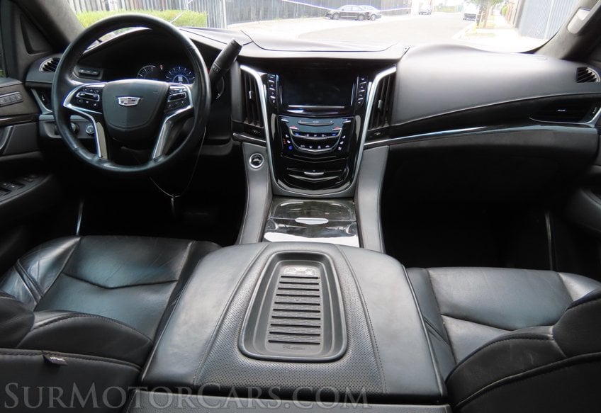 2020 Cadillac Escalade ESV Platinum - Image 38