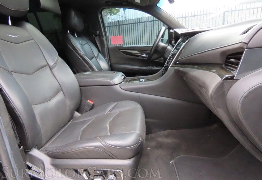 2020 Cadillac Escalade ESV Platinum - Image 42