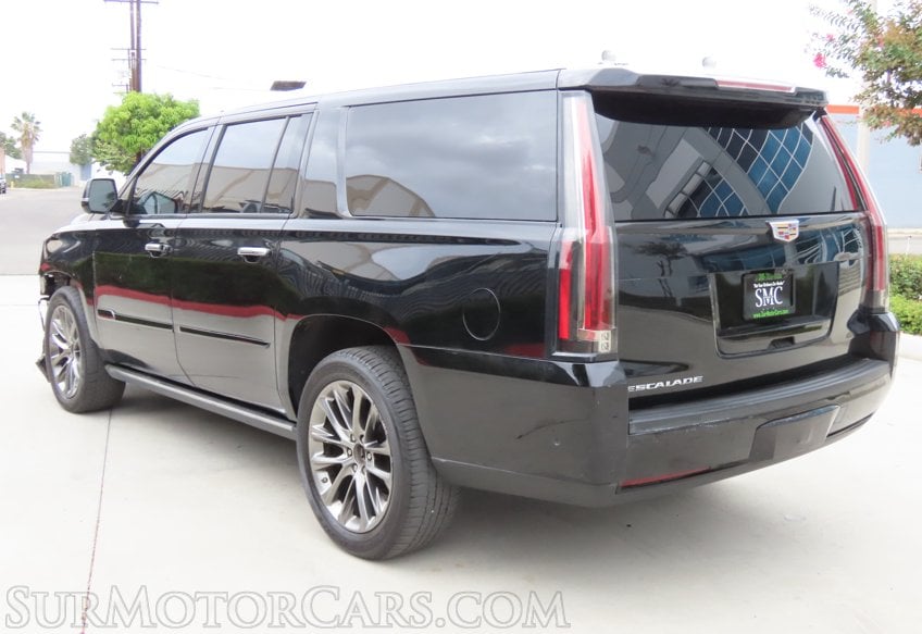2020 Cadillac Escalade ESV Platinum - Image 10