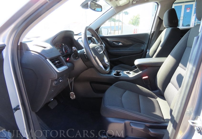 2024 GMC Terrain SLE - Image 29