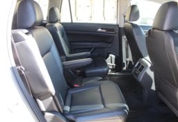 2019 Volkswagen Atlas - Image 33