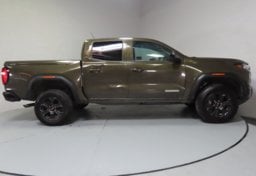2025 GMC Canyon Elevation - Image 6