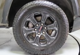 2025 GMC Canyon Elevation - Image 40