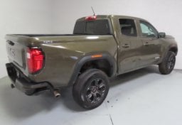2025 GMC Canyon Elevation - Image 9