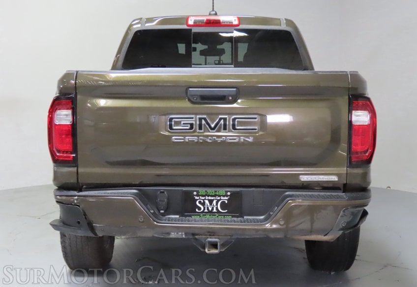 2025 GMC Canyon Elevation - Image 11