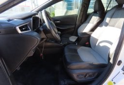 2021 Toyota Corolla Hatchback XSE - Image 32