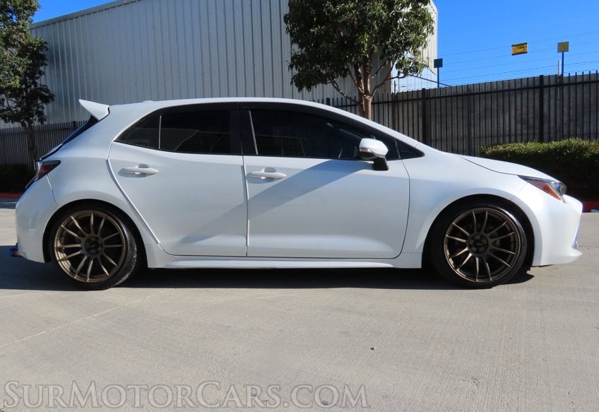 2021 Toyota Corolla Hatchback XSE - Image 6