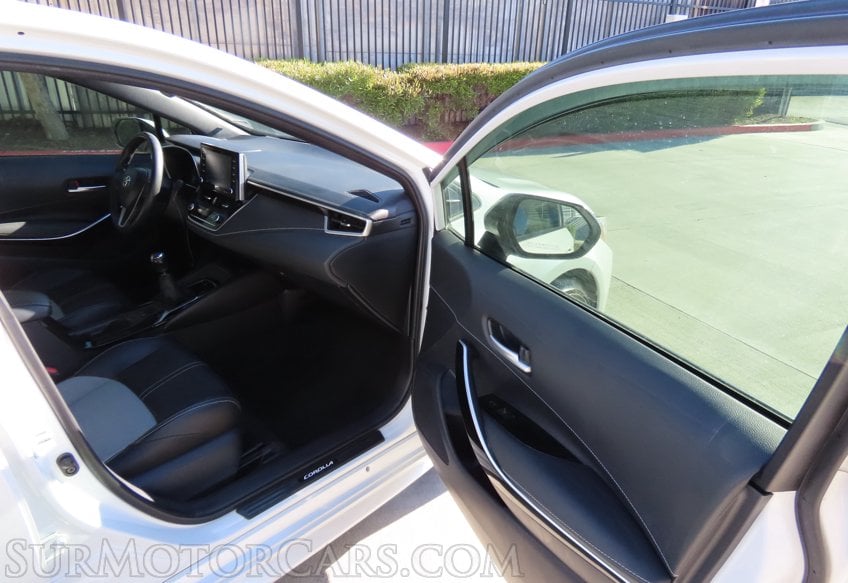 2021 Toyota Corolla Hatchback XSE - Image 45