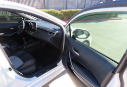 2021 Toyota Corolla Hatchback XSE - Image 45