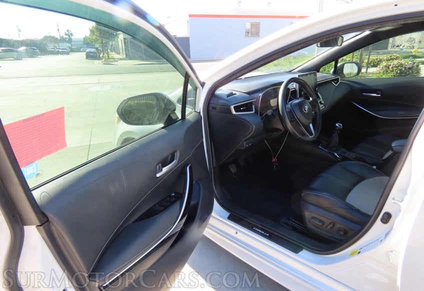 2021 Toyota Corolla Hatchback XSE - Image 30