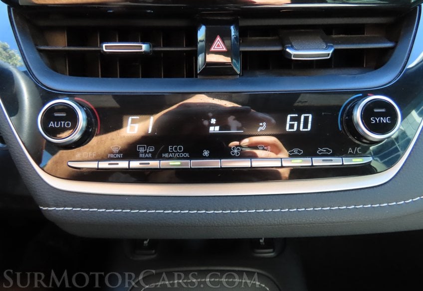 2021 Toyota Corolla Hatchback XSE - Image 17