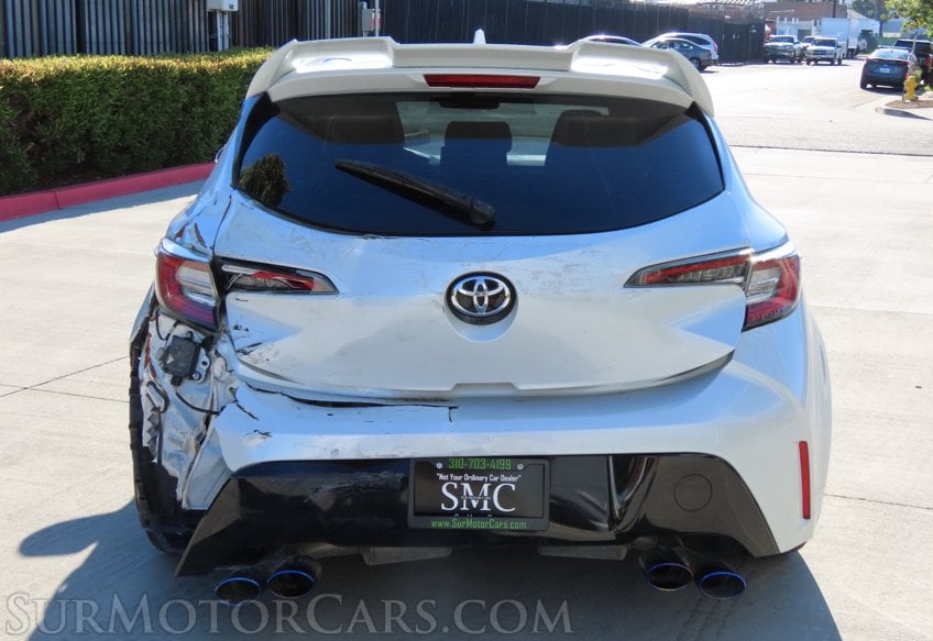 2021 Toyota Corolla Hatchback XSE - Image 11