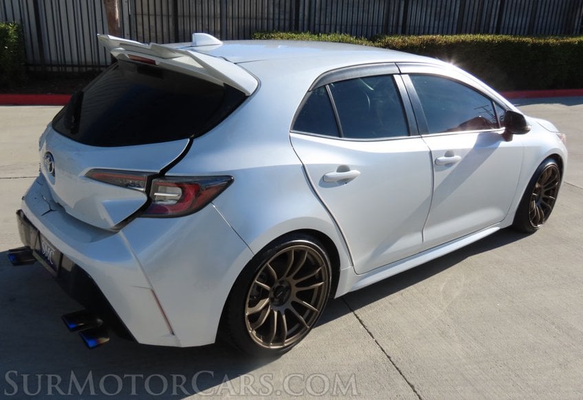 2021 Toyota Corolla Hatchback XSE - Image 9