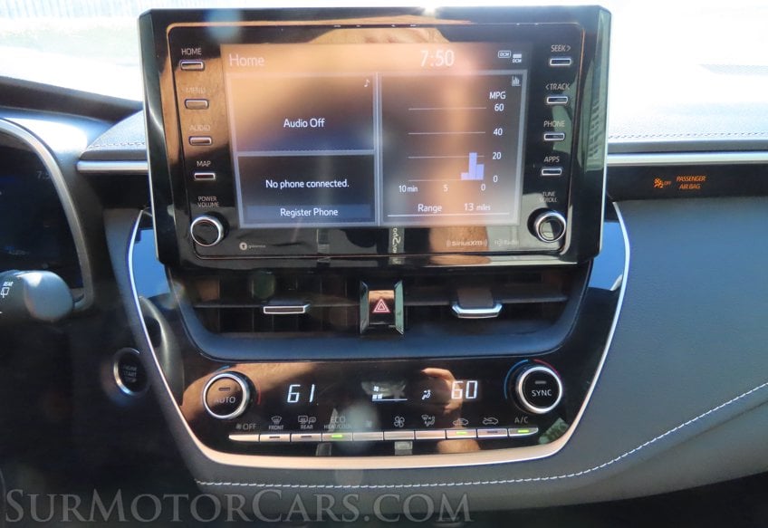 2021 Toyota Corolla Hatchback XSE - Image 19