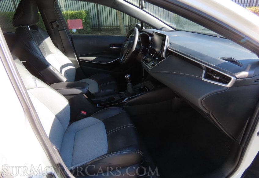 2021 Toyota Corolla Hatchback XSE - Image 46