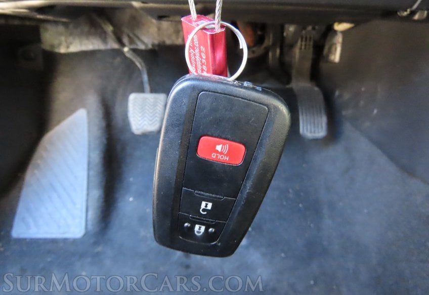 2021 Toyota Corolla Hatchback XSE - Image 26