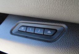 2016 Cadillac Escalade Luxury Collection - Image 26