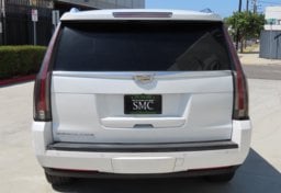 2016 Cadillac Escalade Luxury Collection - Image 11
