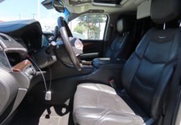 2016 Cadillac Escalade Luxury Collection - Image 34