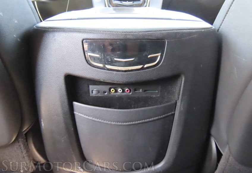 2016 Cadillac Escalade Luxury Collection - Image 40