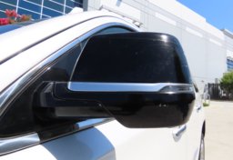 2016 Cadillac Escalade Luxury Collection - Image 43