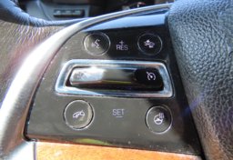 2016 Cadillac Escalade Luxury Collection - Image 21