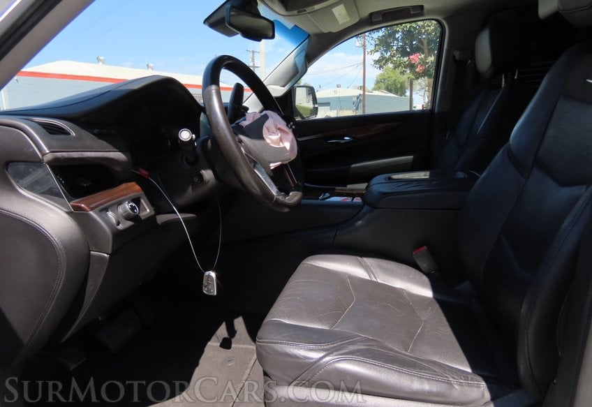 2016 Cadillac Escalade Luxury Collection - Image 33