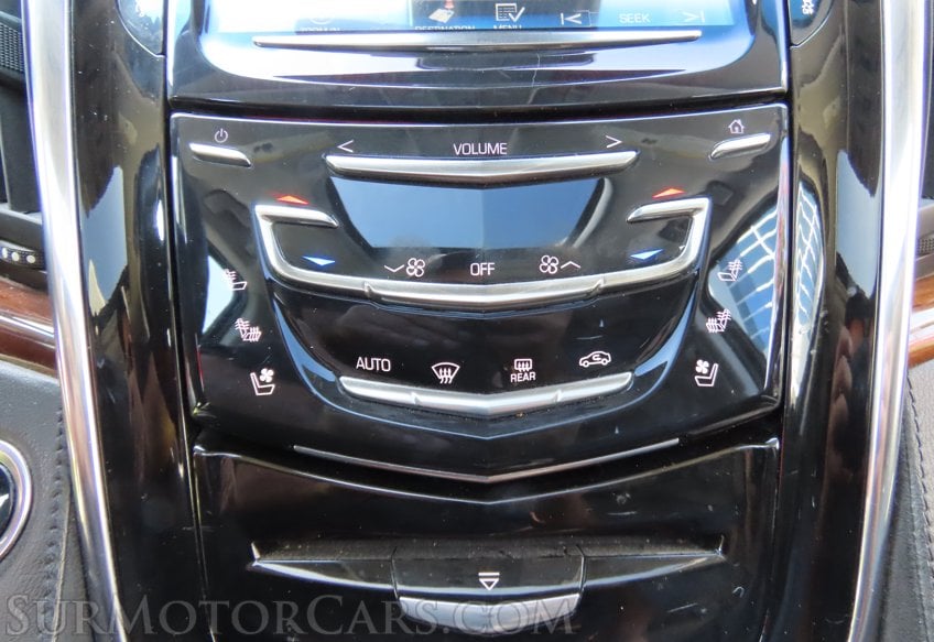 2016 Cadillac Escalade Luxury Collection - Image 18