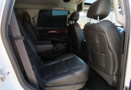 2016 Cadillac Escalade Luxury Collection - Image 60