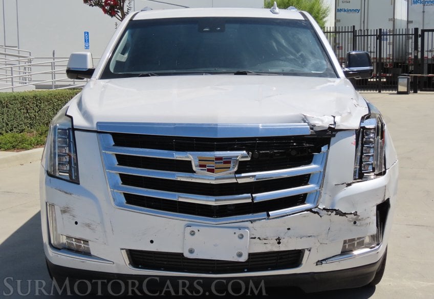 2016 Cadillac Escalade Luxury Collection - Image 12
