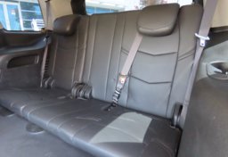 2016 Cadillac Escalade Luxury Collection - Image 39