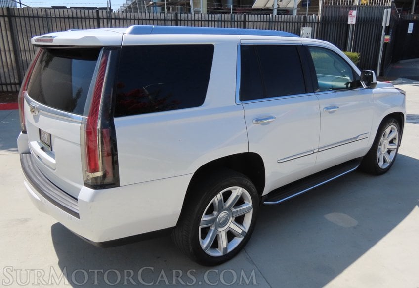 2016 Cadillac Escalade Luxury Collection - Image 8