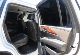 2016 Cadillac Escalade Luxury Collection - Image 59