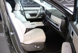 2025 Hyundai SANTA FE - Image 29