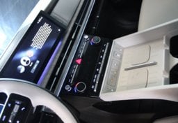 2025 Hyundai SANTA FE - Image 50