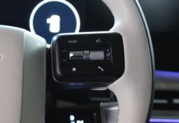 2025 Hyundai SANTA FE - Image 41