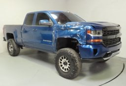 2019 Chevrolet Silverado 1500 LT - Image 2